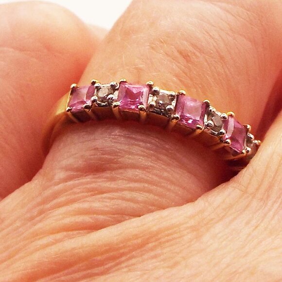 10K YELLOW GOLD PINK ASSCHER CUT SAPPHIRES W/ WHITE TOPAZ BAND SZ. 6.75 RING 18 - Picture 3 of 3